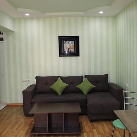 Zakyan Apartment เยเรวาน ภายนอก รูปภาพ