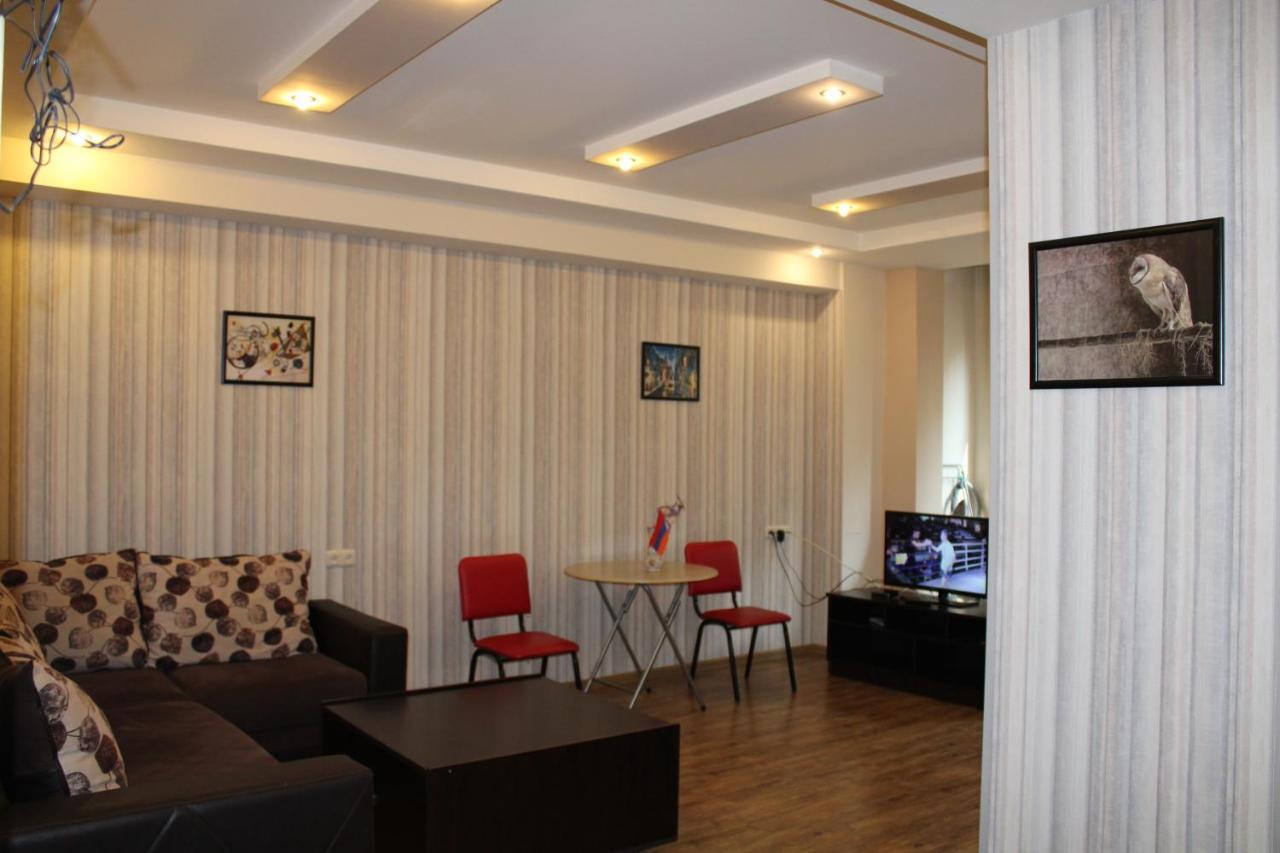 Zakyan Apartment เยเรวาน ภายนอก รูปภาพ